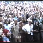 1988 metais ant Rambyno kalno Joninių šventės metu buvo pranešta apie pirmuosius Sąjūdžio darbus(video)