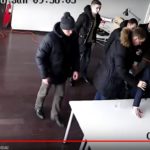Rusijos  studijose tiesioginiame eteryje suiminėjami žurnalistai pranešinėjantys apie protesto akciją
