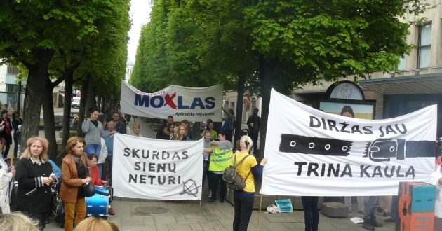 Kaune "driokstelėjo" pilietinio pasipriešinimo akcija (video)