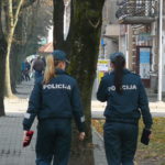 Nusprendę nemokėti po 250 Eur, nustebino policininkus